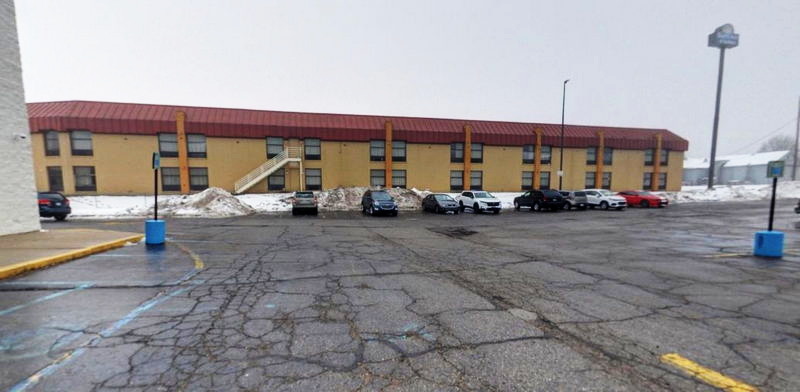 Days Inn & Suites by Wyndham - From Web (newer photo)